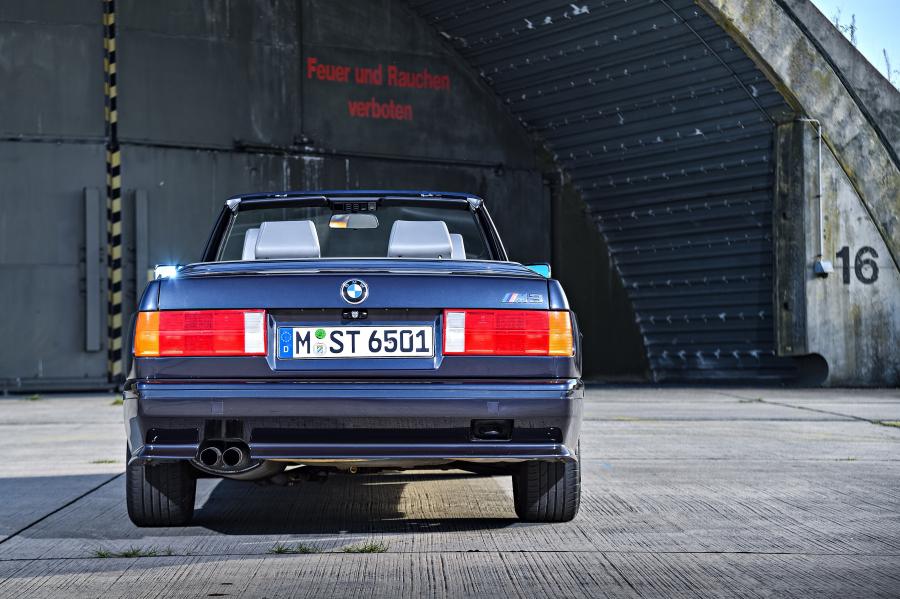  BMW M3 Convertible (E30) 1988 года  (фото 18 из 42)